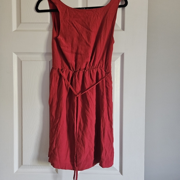 Black Swan Red Pleated Tie Front Sundress - Picture 4 of 4